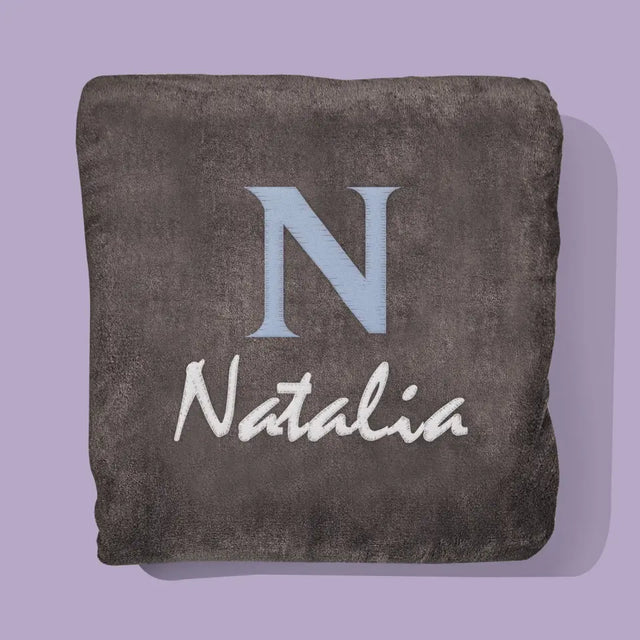 Monogram: Inicjał Imię - Koc z Haftem