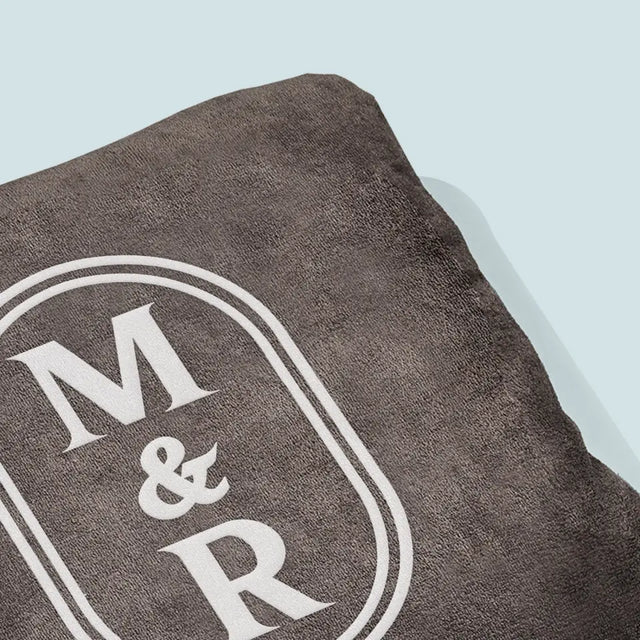 Monogram: Inicjały Klasyczne - Koc z Haftem