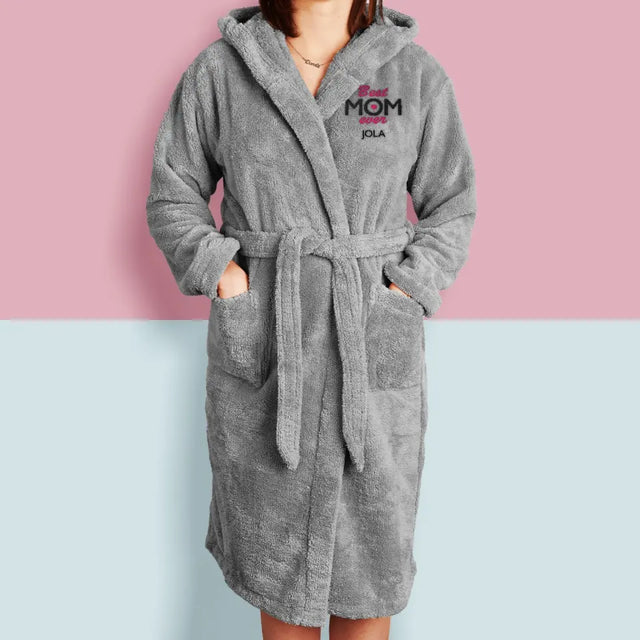 Monogram: Best Mom Ever - Szlafrok z Haftem