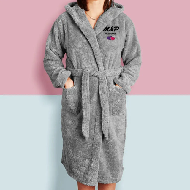Monogram: Inicjały Serca - Szlafrok z Haftem