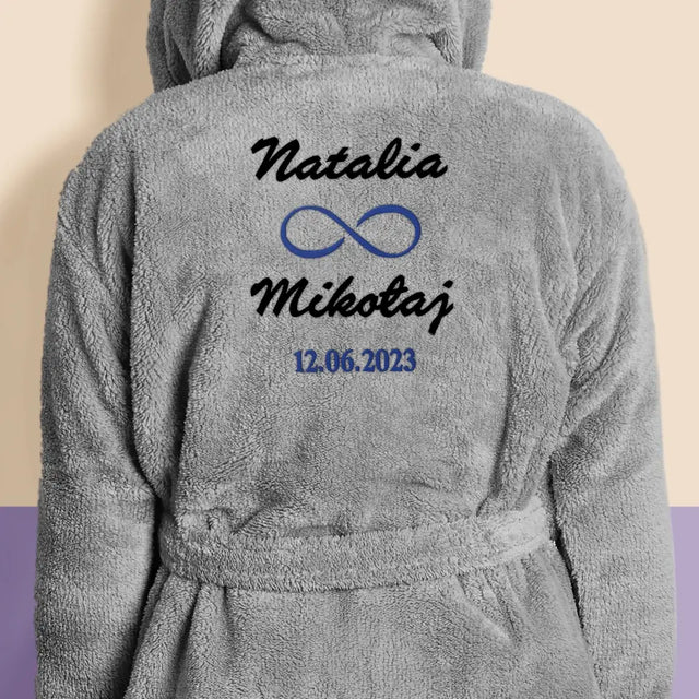 Monogram: Imiona Nieskończoność - Szlafrok z Haftem