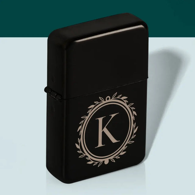 Monogram: Monogram Ozdobny - Zapalniczka z Grawerem