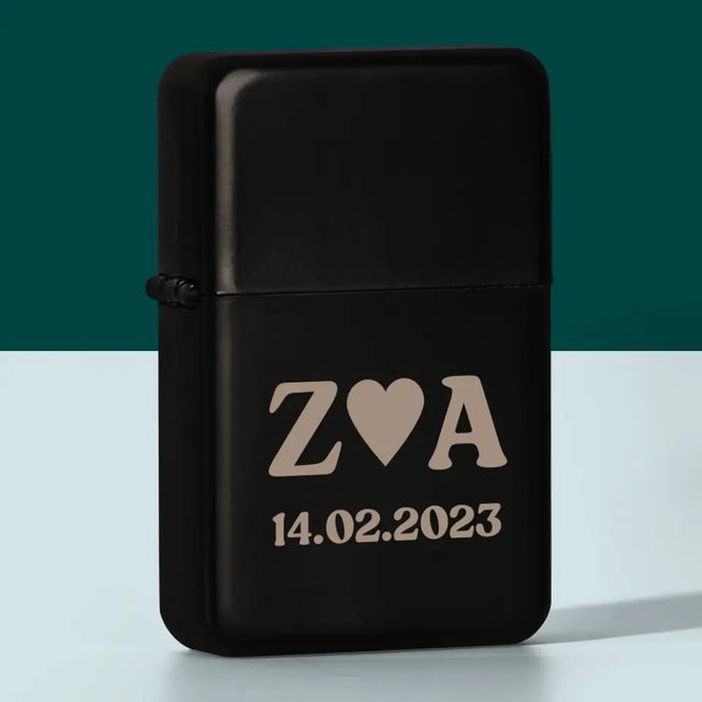 Monogram: Miłosne Inicjały z Datą - Zapalniczka z Grawerem