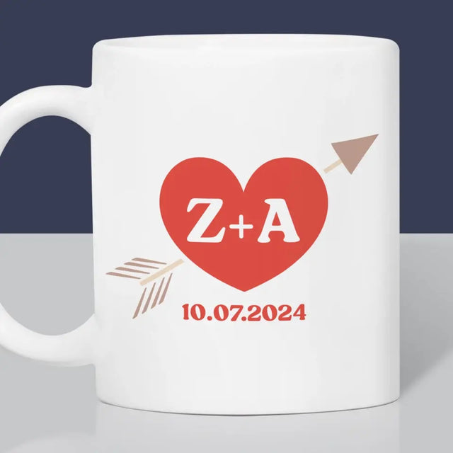 Monogram: Inicjały Serca Ze Strzałą - Kubek z Nadrukiem