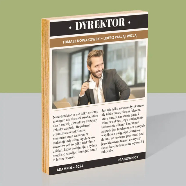 Okładka Magazynu: Dyrektor - Wydruk Na Drewnie