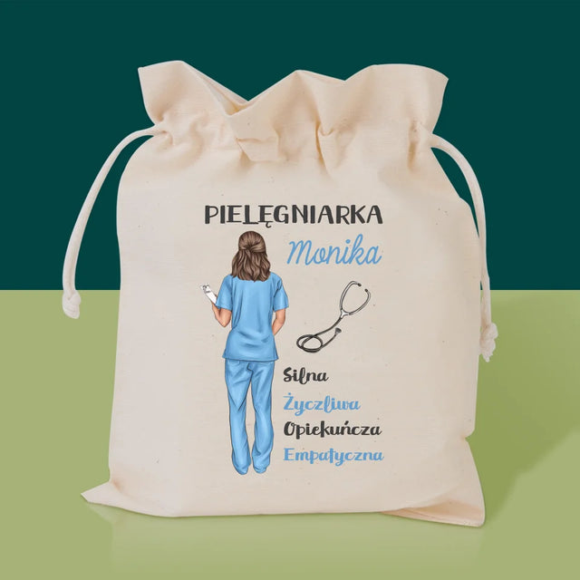 Kreator Postaci: Cechy Pielęgniarki - Herbata w Woreczku