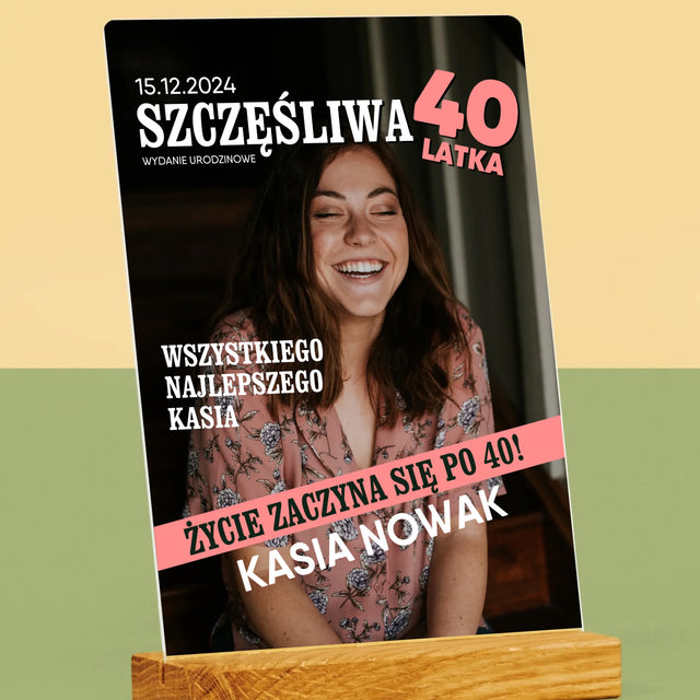 Okładka Magazynu: Szczęśliwa 40-Latka - Wydruk Na Szkle Akrylowym