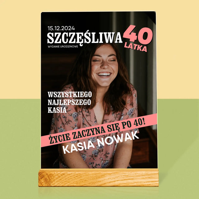 Okładka Magazynu: Szczęśliwa 40-Latka - Wydruk Na Szkle Akrylowym