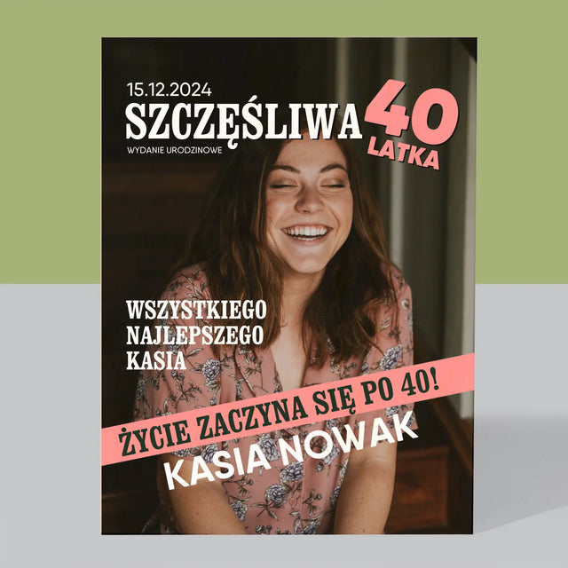 Okładka Magazynu: Szczęśliwa 40-Latka - Wydruk Na Drewnie