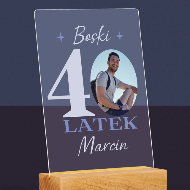 Zdjęcie I Podpis: Boski 40-Latek - Wydruk Na Szkle Akrylowym