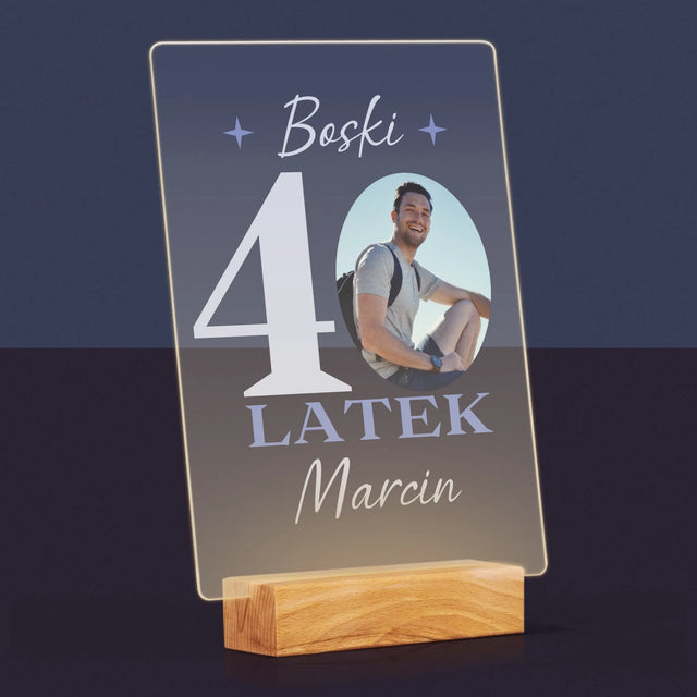 Zdjęcie I Podpis: Boski 40-Latek - Wydruk Na Szkle Akrylowym