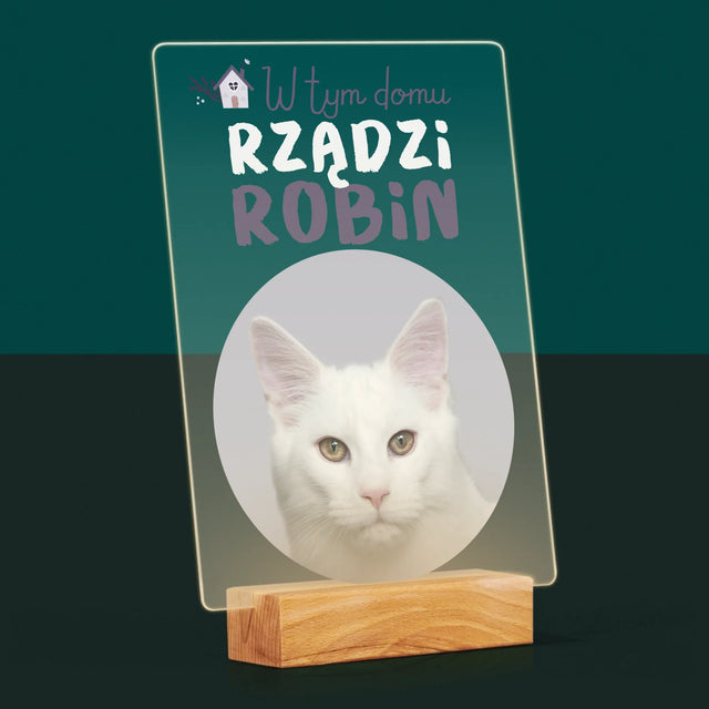 Zdjęcie i Podpis: w Tym Domu Rządzi Zwierzak - Wydruk Na Szkle Akrylowym