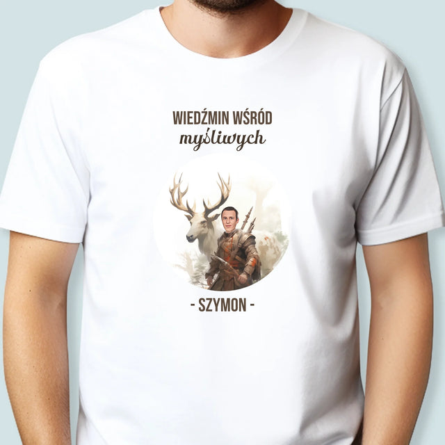 Twoja Postać: Wiedźmin Wśród Myśliwych - Koszulka Męska z Nadrukiem