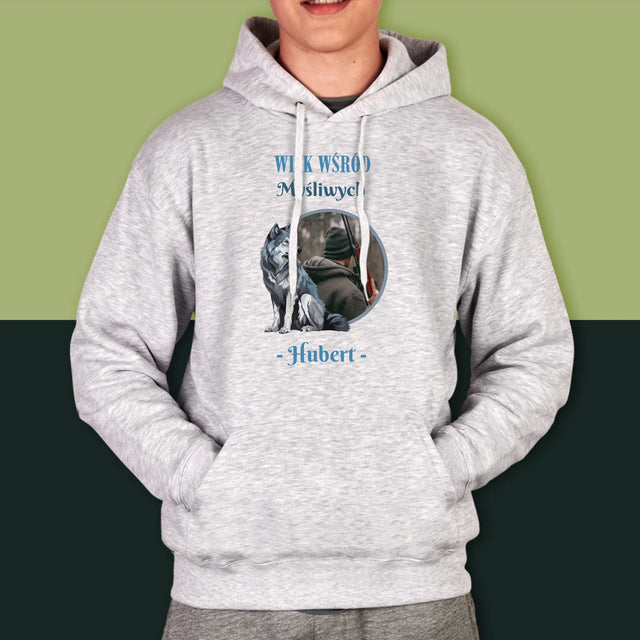 Zdjęcie I Podpis: Wilk Wśród Myśliwych - Bluza Męska Z Kapturem