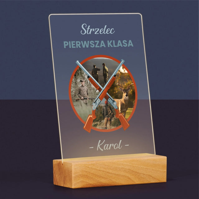 Fotokolaż: Strzelec Pierwsza Klasa - Wydruk Na Szkle Akrylowym