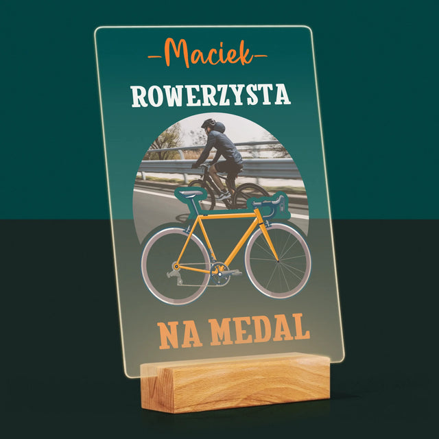 Zdjęcie I Podpis: Rowerzysta Na Medal - Wydruk Na Szkle Akrylowym