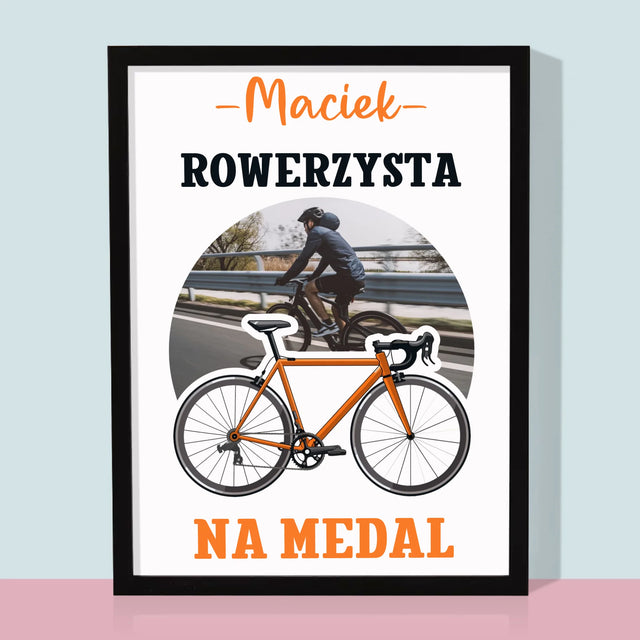 Zdjęcie I Podpis: Rowerzysta Na Medal - Wydruk Obramowany