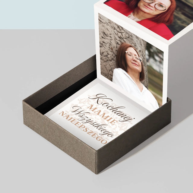 Słowo Ze Zdjęć: Kochanej Mamie z Okazji 60 Urodzin - Zestaw Zdjęć Harmonijka