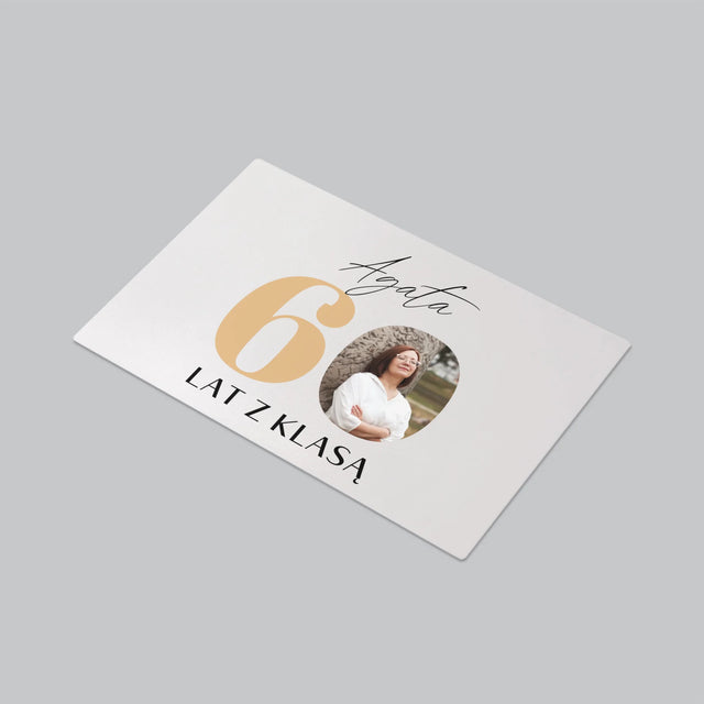 Zdjęcie i Podpis: 60 Lat z Klasą - Podkładka Na Biurko