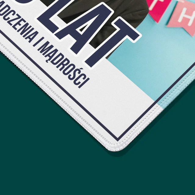 Zdjęcie i Podpis: 60 Lat Doświadczenia i Mądrości - Podkładka Pod Myszkę