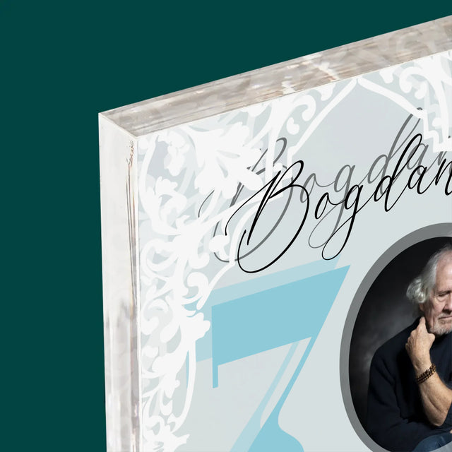 Zdjęcie I Podpis: 70 Lat Elegancji - Blok Akrylowy z Nadrukiem