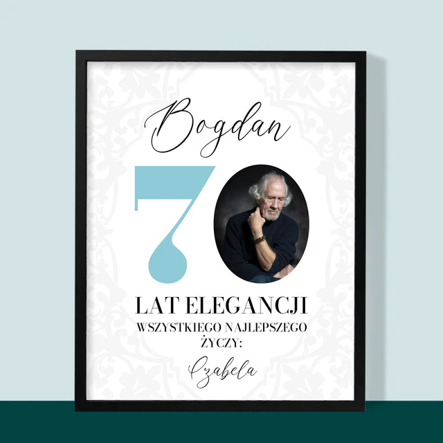 Zdjęcie I Podpis: 70 Lat Elegancji - Wydruk Obramowany