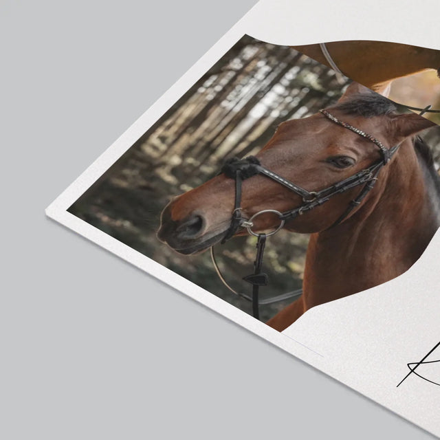 Kształt Ze Zdjęć: Dziewczyna z Koniem - Podkładka Na Biurko