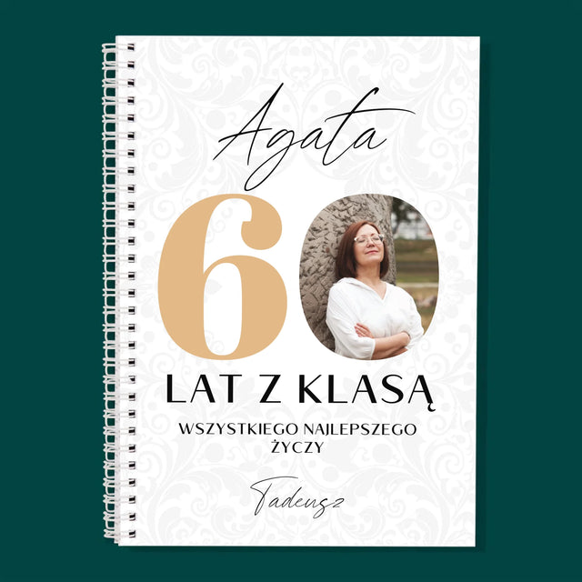 Zdjęcie i Podpis: 60 Lat z Klasą - Planer Na Spirali - Dzienny