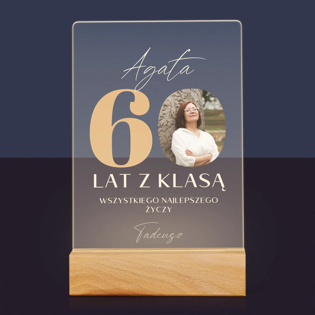 Zdjęcie i Podpis: 60 Lat z Klasą - Wydruk Na Szkle Akrylowym