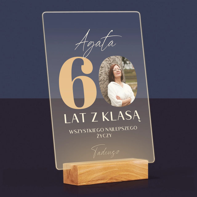 Zdjęcie i Podpis: 60 Lat z Klasą - Wydruk Na Szkle Akrylowym