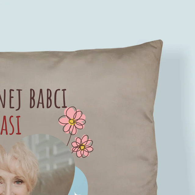 Zdjęcie I Podpis: Kochanej Babci z Okazji Urodzin - Poduszka z Nadrukiem