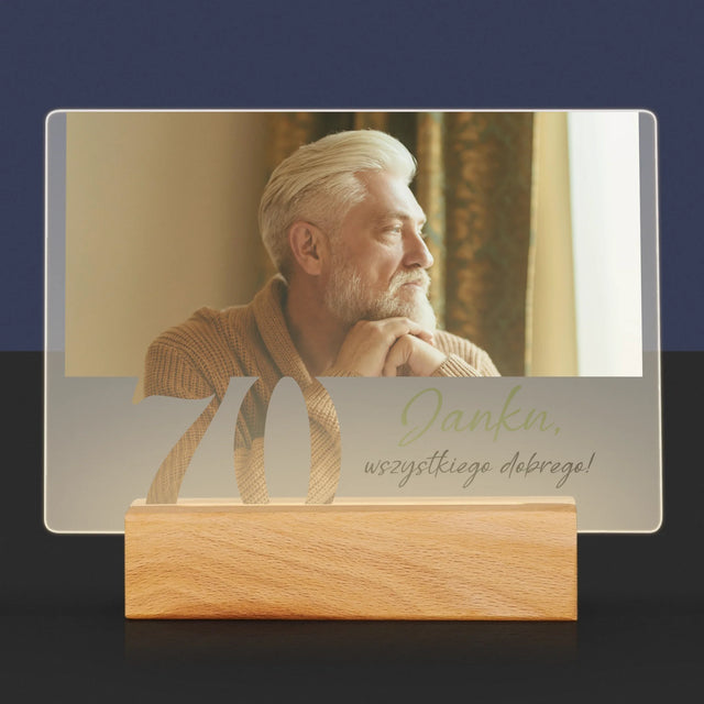 Zdjęcie I Podpis: 70 Urodziny Wszystkiego Dobrego - Wydruk Na Szkle Akrylowym