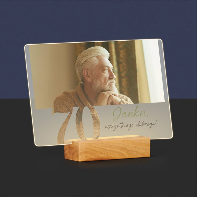 Zdjęcie I Podpis: 70 Urodziny Wszystkiego Dobrego - Wydruk Na Szkle Akrylowym