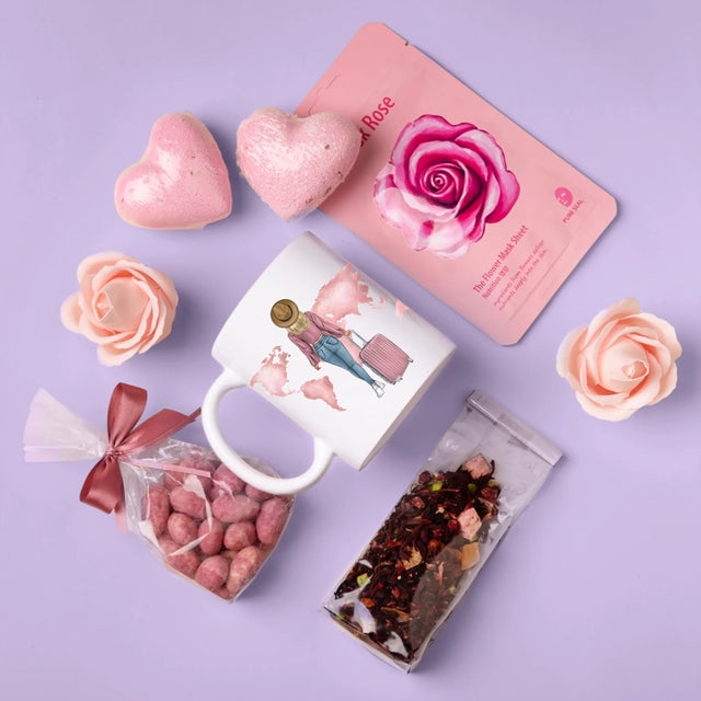 Kreator Postaci: Podróżniczka - Zestaw prezentowy z kubkiem i różanym spa