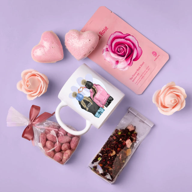 Kreator Postaci: Zimowe Przyjaciółki - Zestaw prezentowy z kubkiem i różanym spa