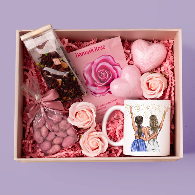 Kreator Postaci: Przyjaciółki Trzydziestka - Zestaw prezentowy z kubkiem i różanym spa