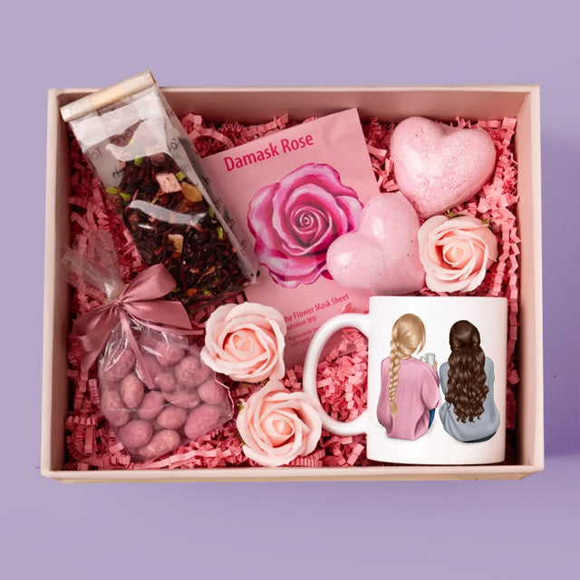 Kreator Postaci: Przyjaciółki - Zestaw prezentowy z kubkiem i różanym spa