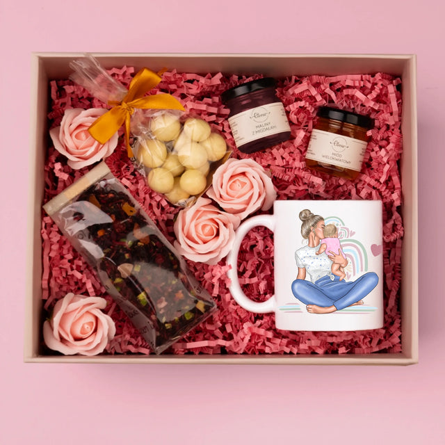 Kreator Postaci: Młoda Mama - Zestaw prezentowy z kubkiem, herbatą i słodkościami