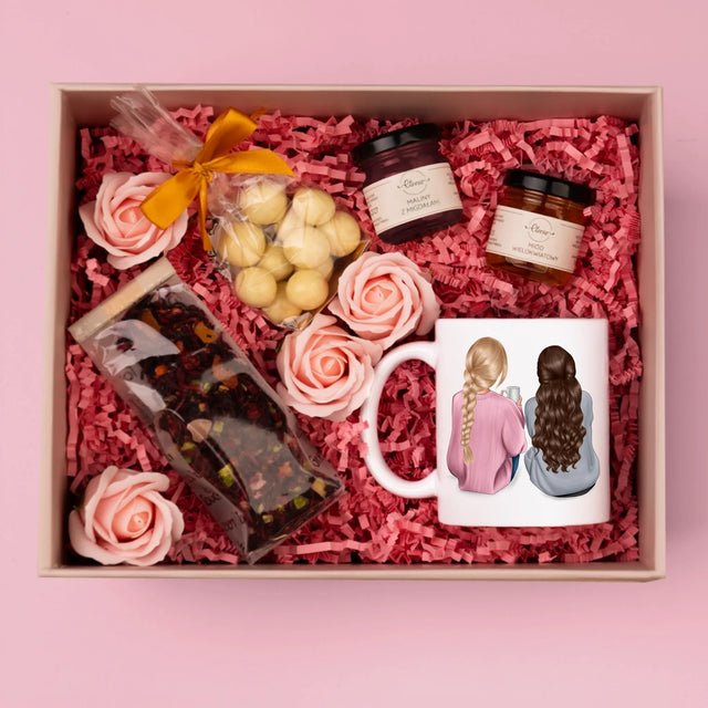 Kreator Postaci: Przyjaciółki - Zestaw prezentowy z kubkiem, herbatą i słodkościami