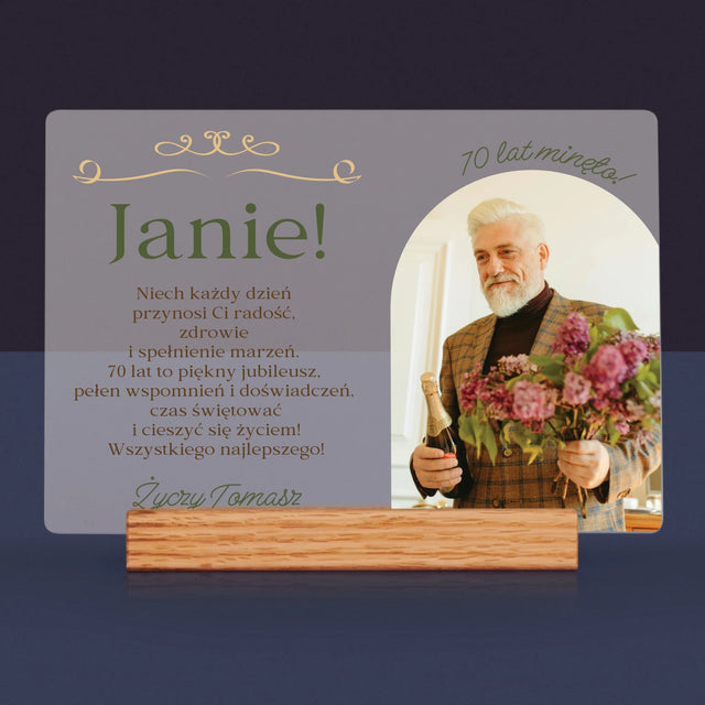 Zdjęcie I Podpis: 70 Lat Minęło - Wydruk Na Szkle Akrylowym