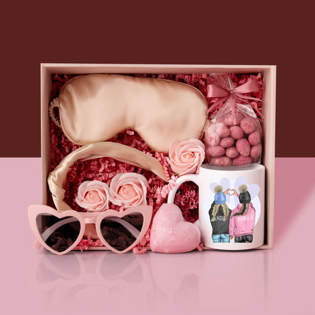 Kreator Postaci: Zimowe Przyjaciółki - Zestaw prezentowy z kubkiem i satynową opaską