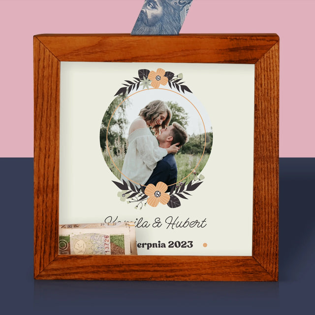 Zdjęcie I Podpis: Zakochani - Drewniana Skarbonka