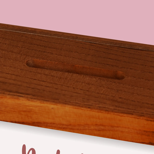 Kreator Postaci: Podróżniczka - Drewniana Skarbonka