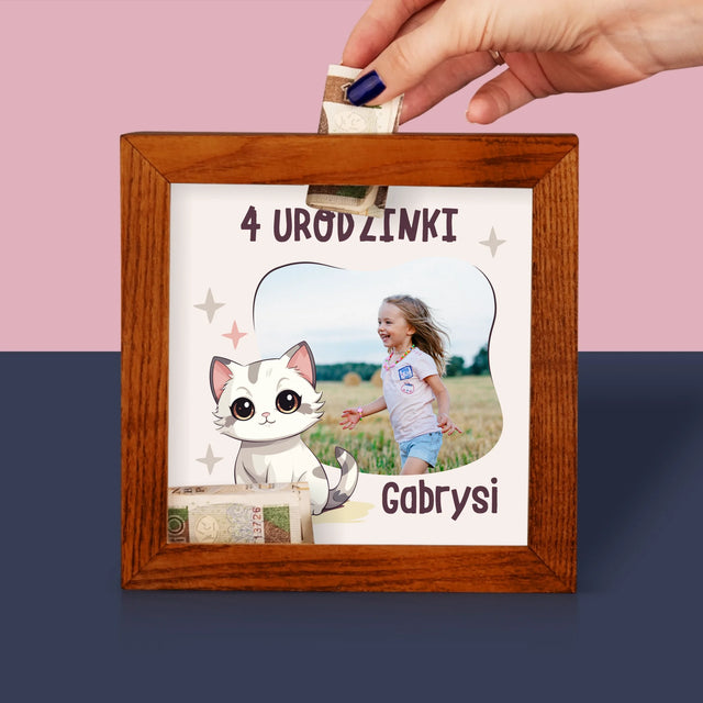 Zdjęcie I Podpis: Urodzinki - Drewniana Skarbonka