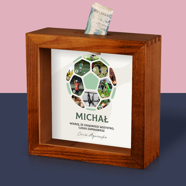 Fotokolaż: Piłka Nożna Kolaż Ze Zdjęć - Drewniana Skarbonka