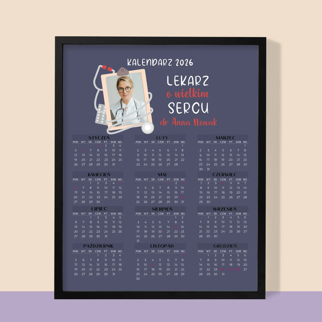 Zdjęcie i Podpis: Lekarz o Wielkim Sercu - Kalendarz w Ramce