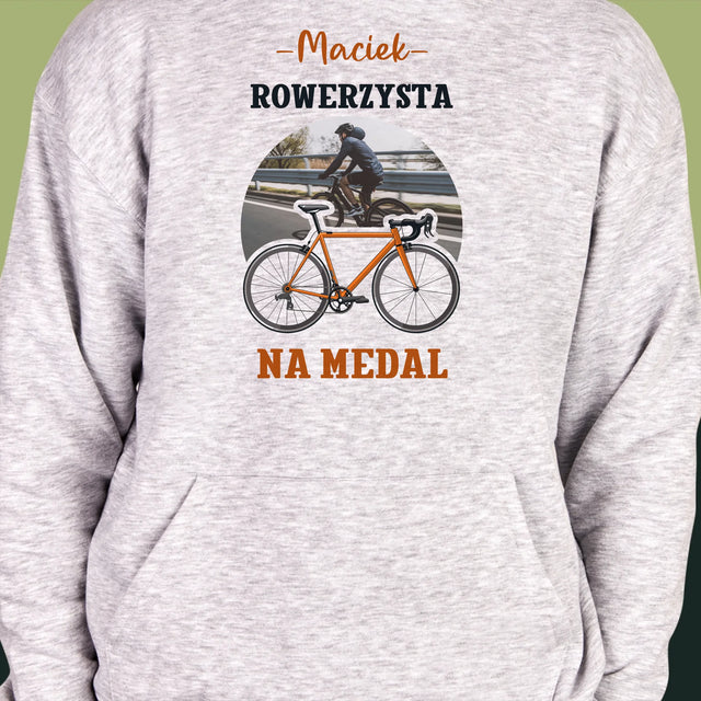 Zdjęcie I Podpis: Rowerzysta Na Medal - Bluza Męska z Kapturem