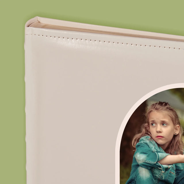 Zdjęcie i Podpis: Pierwsza Komunia Święta Listki - Album Na Zdjęcia