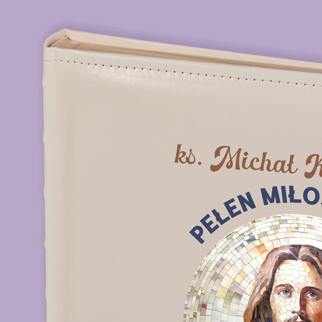 Imię i Podpis: Ksiądz Pełen Miłosierdzia - Album Na Zdjęcia