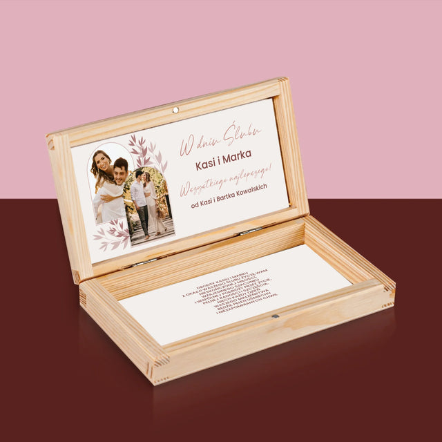Fotokolaż: w Dniu Ślubu - Drewniane Pudełko Na Pieniądze
